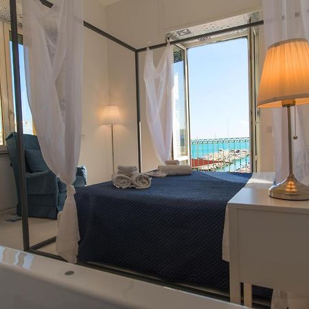 Relais Mareluna - Luxury Apartments サレルノ エクステリア 写真